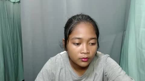 jonna2568 online show from October 4, 2025, 1:31 pm