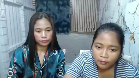 jonna2568 online show from November 19, 2025, 2:06 pm