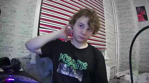 Snapshot of jonnymyloka chatting on December 24, 2024, 11:33 pm JONNY online show from December 24, 2024, 11:33 pm