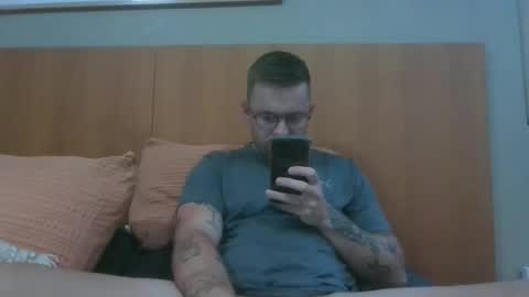 Snapshot of jonoy1995 chatting on December 2, 2024, 7:47 am jonoy1995 online show from December 2, 2024, 7:47 am