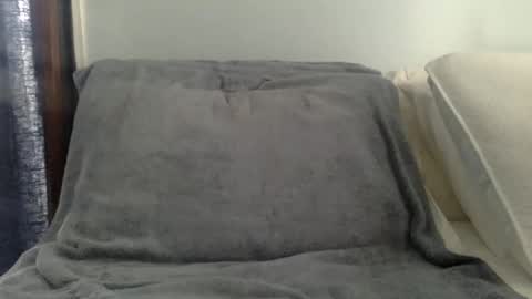 jonsmithx3x online show from February 17, 2025, 3:31 pm