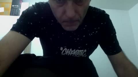 Snapshot of jony938 chatting on October 9, 2025, 8:18 pm jony938 online show from October 9, 2025, 8:18 pm