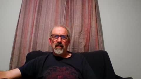 Snapshot of jony_five chatting on October 20, 2025, 3:18 am Jon online show from October 20, 2025, 3:18 am