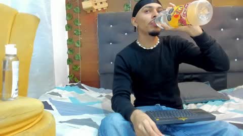 Snapshot of jordan_love7 chatting on February 9, 2025, 3:32 am jordan online show from February 9, 2025, 3:32 am