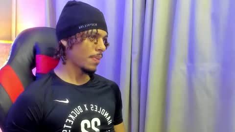 Snapshot of jordan_love7 chatting on October 15, 2025, 1:00 pm jordan online show from October 15, 2025, 1:00 pm