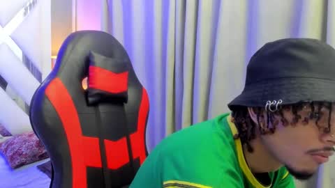 Snapshot of jordan_love7 chatting on October 16, 2025, 12:28 pm jordan online show from October 16, 2025, 12:28 pm