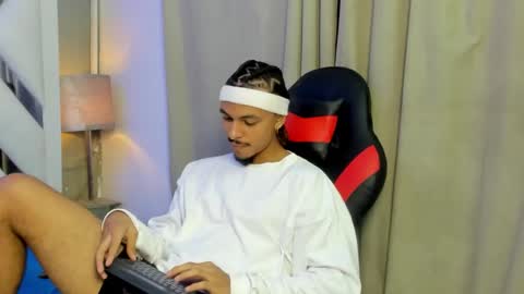 Snapshot of jordan_love7 chatting on November 11, 2025, 12:49 pm jordan online show from November 11, 2025, 12:49 pm