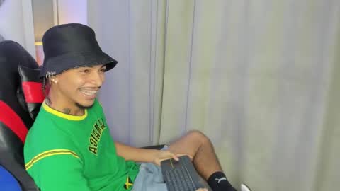 Snapshot of jordan_love7 chatting on December 4, 2025, 12:36 pm jordan online show from December 4, 2025, 12:36 pm