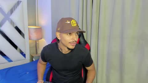 Snapshot of jordan_love7 chatting on December 5, 2025, 12:36 pm jordan online show from December 5, 2025, 12:36 pm