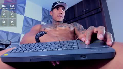 Snapshot of jordandenis17 chatting on December 2, 2024, 11:18 pm    Schedule   3 pm - 10pm   OfflineTuesday and Wednesday online show from December 2, 2024, 11:18 pm