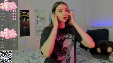 Snapshot of jorroger chatting on February 7, 2025, 8:31 pm Mila online show from February 7, 2025, 8:31 pm