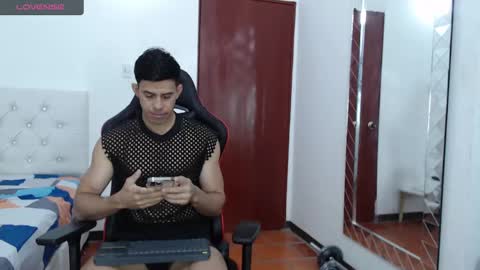 Snapshot of jose_rumbero91 chatting on February 24, 2025, 12:05 pm jose_rumbero91 online show from February 24, 2025, 12:05 pm
