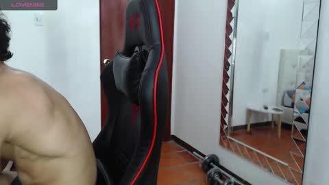 Snapshot of jose_rumbero91 chatting on February 27, 2025, 5:15 pm jose_rumbero91 online show from February 27, 2025, 5:15 pm