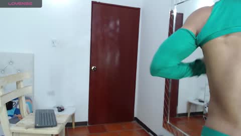 Snapshot of jose_rumbero91 chatting on March 1, 2025, 11:39 am jose_rumbero91 online show from March 1, 2025, 11:39 am