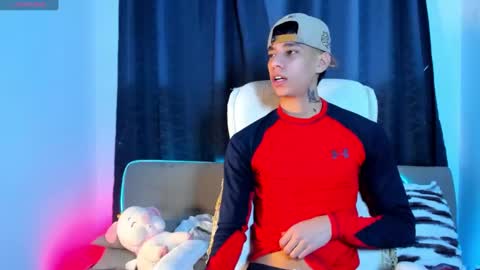 Snapshot of josep_davies chatting on December 28, 2024, 11:37 pm Josep online show from December 28, 2024, 11:37 pm