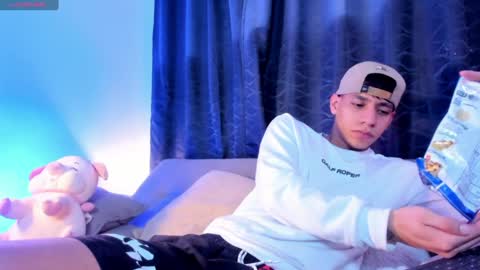 Snapshot of josep_davies chatting on February 9, 2025, 3:53 am Josep online show from February 9, 2025, 3:53 am