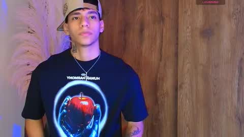 Snapshot of josep_davies chatting on September 23, 2025, 10:35 pm Josep online show from September 23, 2025, 10:35 pm