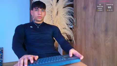 Snapshot of josep_davies chatting on October 27, 2025, 9:08 pm Josep online show from October 27, 2025, 9:08 pm