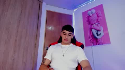 Snapshot of joseph__boy chatting on February 19, 2025, 12:33 pm JOSEPH online show from February 19, 2025, 12:33 pm