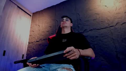 Snapshot of joseph__boy chatting on November 21, 2025, 11:09 am JOSEPH online show from November 21, 2025, 11:09 am