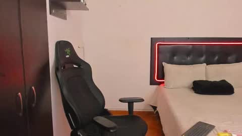 joseph palacios online show from November 2, 2025, 4:15 am