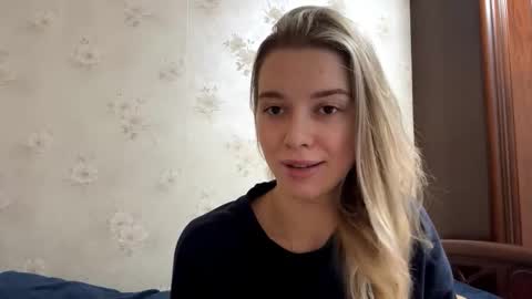 Snapshot of josephstahnke chatting on November 28, 2025, 5:43 am Anessa online show from November 28, 2025, 5:43 am