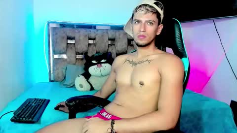 Snapshot of josh_cam99 chatting on November 8, 2025, 11:03 pm JOSH online show from November 8, 2025, 11:03 pm