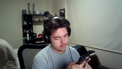 Snapshot of josh_fucks420 chatting on December 2, 2024, 5:37 pm Josh online show from December 2, 2024, 5:37 pm