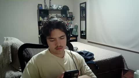 Snapshot of josh_fucks420 chatting on December 3, 2024, 2:25 am Josh online show from December 3, 2024, 2:25 am