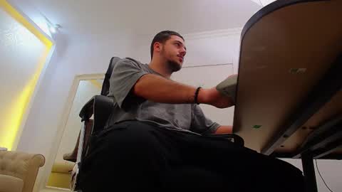 JoshKnight online show from October 24, 2025, 5:15 am