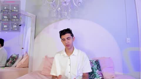 Joshua Sanz  online show from October 25, 2025, 3:47 am