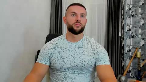 Snapshot of joshuamuscle69 chatting on March 5, 2025, 6:54 am joshuamuscle69 online show from March 5, 2025, 6:54 am