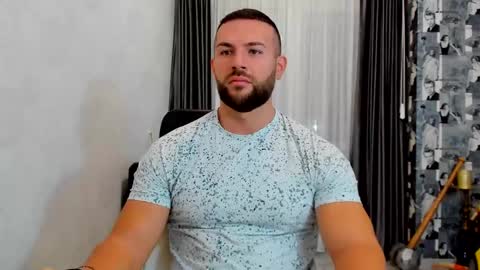 Snapshot of joshuamuscle69 chatting on March 7, 2025, 5:51 am joshuamuscle69 online show from March 7, 2025, 5:51 am