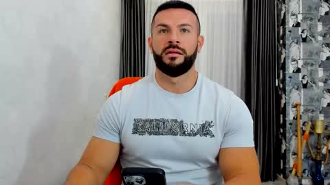 Snapshot of joshuamuscle69 chatting on October 10, 2025, 5:06 am joshuamuscle69 online show from October 10, 2025, 5:06 am