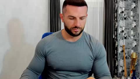 Snapshot of joshuamuscle69 chatting on December 3, 2025, 7:38 am joshuamuscle69 online show from December 3, 2025, 7:38 am