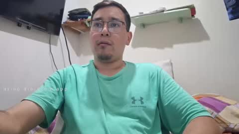 Snapshot of josq121 chatting on February 20, 2025, 9:11 am josq121 online show from February 20, 2025, 9:11 am