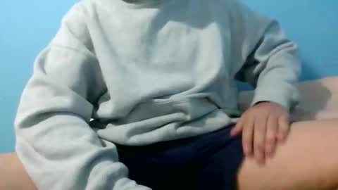 Snapshot of josss_cosmic chatting on December 16, 2025, 7:02 am josss_cosmic online show from December 16, 2025, 7:02 am