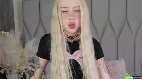 Snapshot of joybarker chatting on September 14, 2025, 9:30 am Joy Barker online show from September 14, 2025, 9:30 am