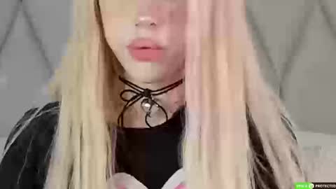 Snapshot of joybarker chatting on October 8, 2025, 1:42 pm Joy Barker online show from October 8, 2025, 1:42 pm