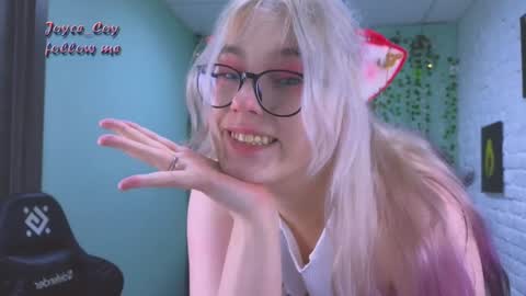 Snapshot of joyce_coy chatting on December 21, 2024, 4:36 pm Joyce online show from December 21, 2024, 4:36 pm