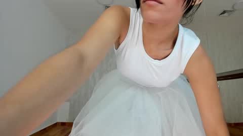 Snapshot of joyce_ena chatting on January 11, 2025, 4:25 pm Joyce online show from January 11, 2025, 4:25 pm