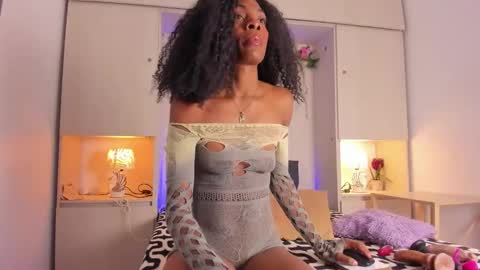 joyceblake online show from November 6, 2025, 8:10 pm