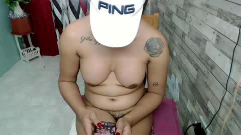 Snapshot of joycum_xxx chatting on December 22, 2024, 4:17 am JOY in your heart  online show from December 22, 2024, 4:17 am