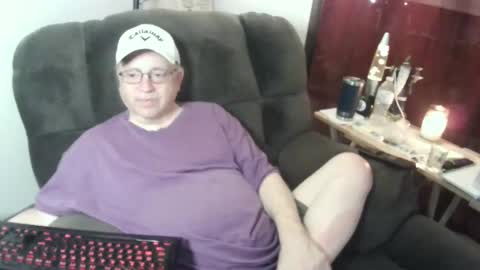 Snapshot of jpmel99 chatting on December 2, 2024, 2:53 am jpmel99 online show from December 2, 2024, 2:53 am