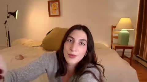 Snapshot of jsmine_ chatting on November 25, 2025, 11:05 pm Jsmine and sometimes Beaulooks online show from November 25, 2025, 11:05 pm