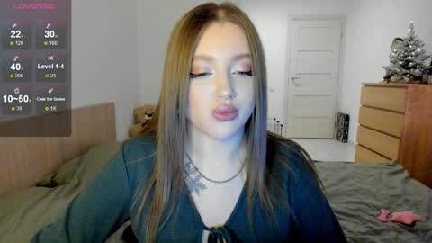 Julia and Julia online show from December 18, 2024, 1:45 pm