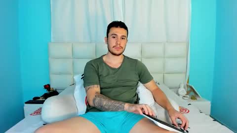 Snapshot of juan__jimenez chatting on November 7, 2025, 1:27 am Juan online show from November 7, 2025, 1:27 am