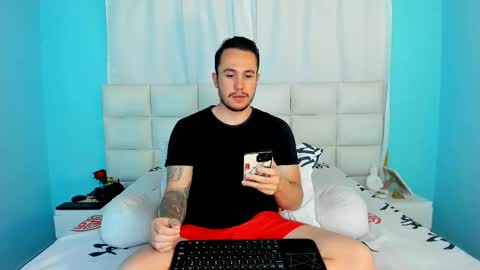 Snapshot of juan__jimenez chatting on November 8, 2025, 2:23 am Juan online show from November 8, 2025, 2:23 am