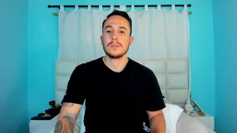 Snapshot of juan__jimenez chatting on November 26, 2025, 10:11 pm Juan online show from November 26, 2025, 10:11 pm