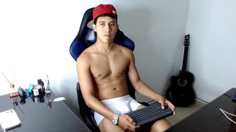 Snapshot of juan_da01 chatting on January 17, 2025, 3:12 am JuanDa online show from January 17, 2025, 3:12 am
